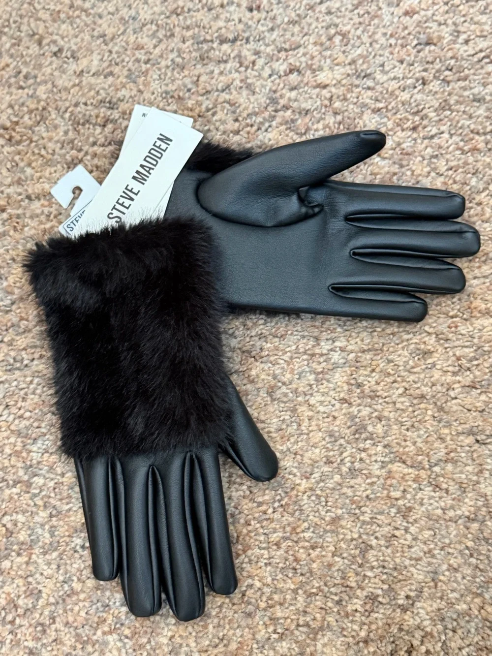 NWT - Steve Madden - Women's Black Faux Fur Trim Gloves